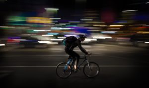 שרברב ומנעולן מומחה בעלי המקצוע מומחים בתחומם עם נכונות לתת שירות מקצועי שיודעים לפתוח